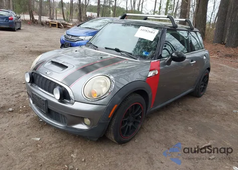 2010 Mini Cooper S z USA, uszkodzony, nr VIN WMWMF7C57ATZ69310